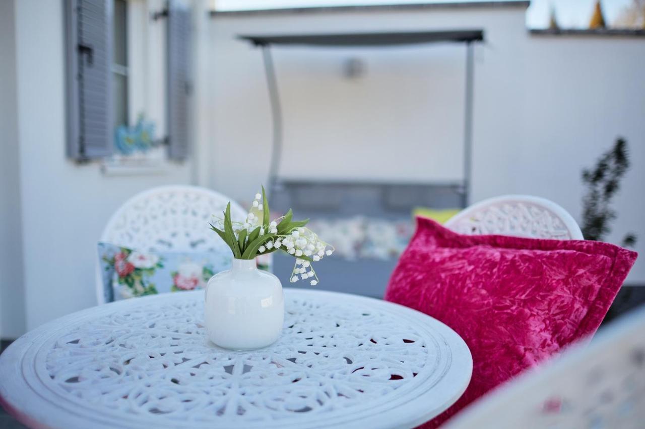 The Doors Boutique Apartments Mosonmagyarovar Luaran gambar