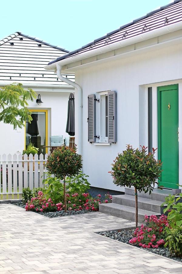 The Doors Boutique Apartments Mosonmagyarovar Luaran gambar