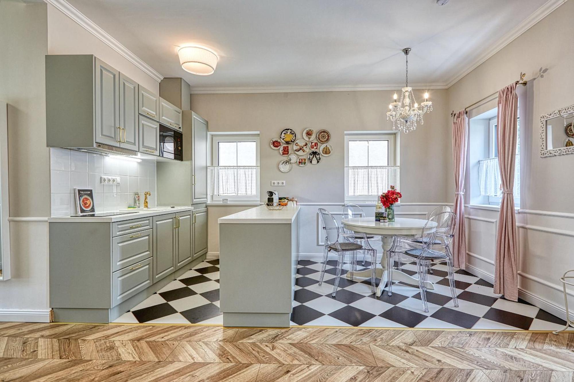 The Doors Boutique Apartments Mosonmagyarovar Luaran gambar